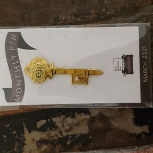 Sherlock Holmes Key Pin